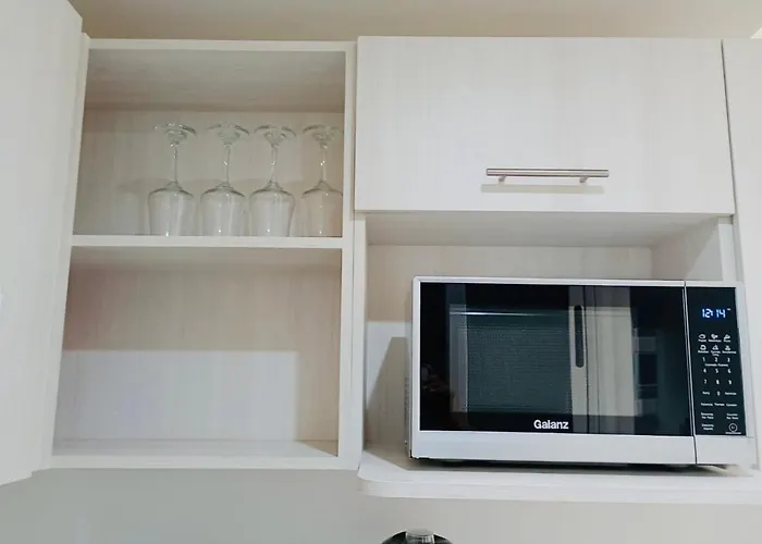 Romulo Ofarril 2parking-3br-2ba Apartment