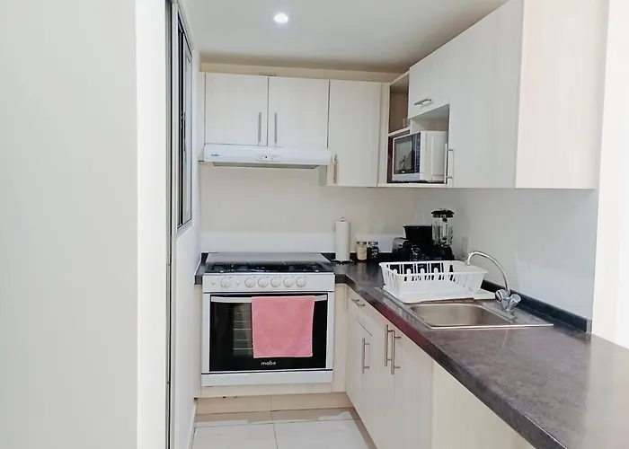 Romulo Ofarril 2parking-3br-2ba *